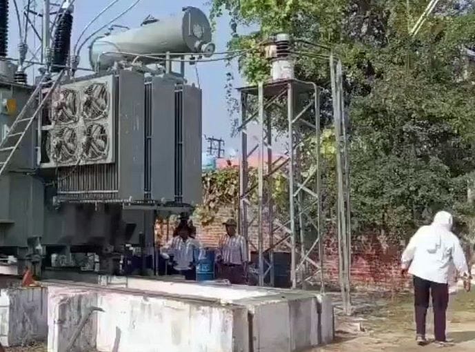 Power Outage Due to Breakdown: Posh Locality Plunged into Darkness for Four Hours