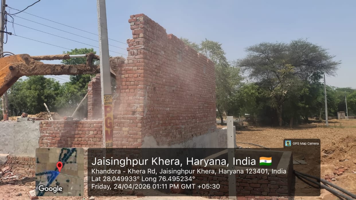 Bulldozers run on illegal constructions in Bawal, action taken in 30 meter green belt