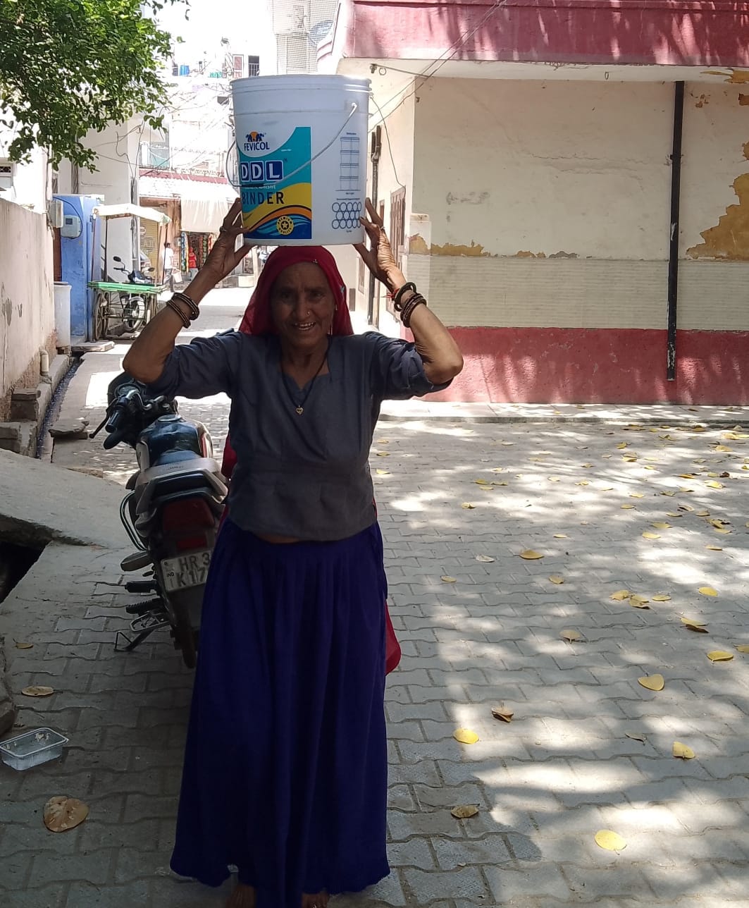 As the heat intensified the taps ran dry a four day wait followed by just one hour of water