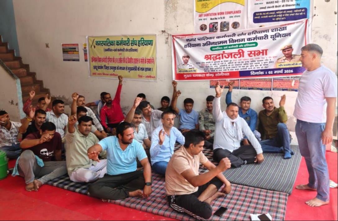 Firefighters extend strike till April 26