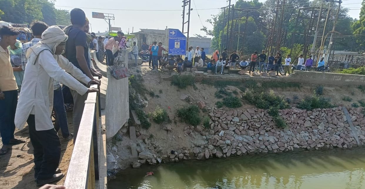 Body of a man found floating in Hazara Canal