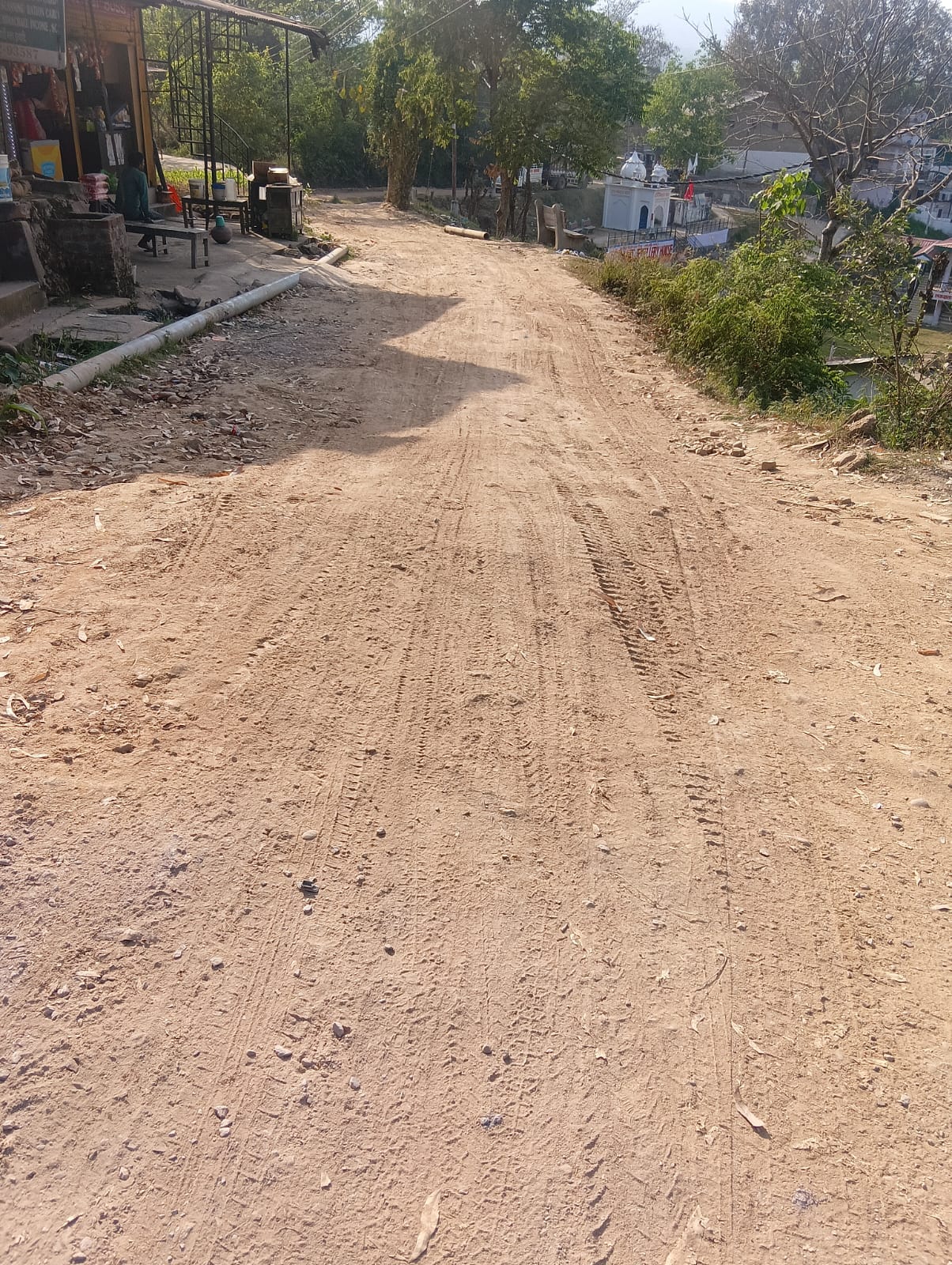 The sewerage system, which began 28 years ago, has not yet reached every home.