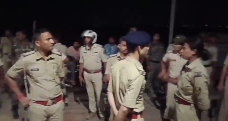 Bihar: टक्कर से तकरार; दरभंगा में बाइक भिड़ंत के बाद दो समुदायों में हिंसक झड़प, पत्थरबाजी में दर्जनभर घायल