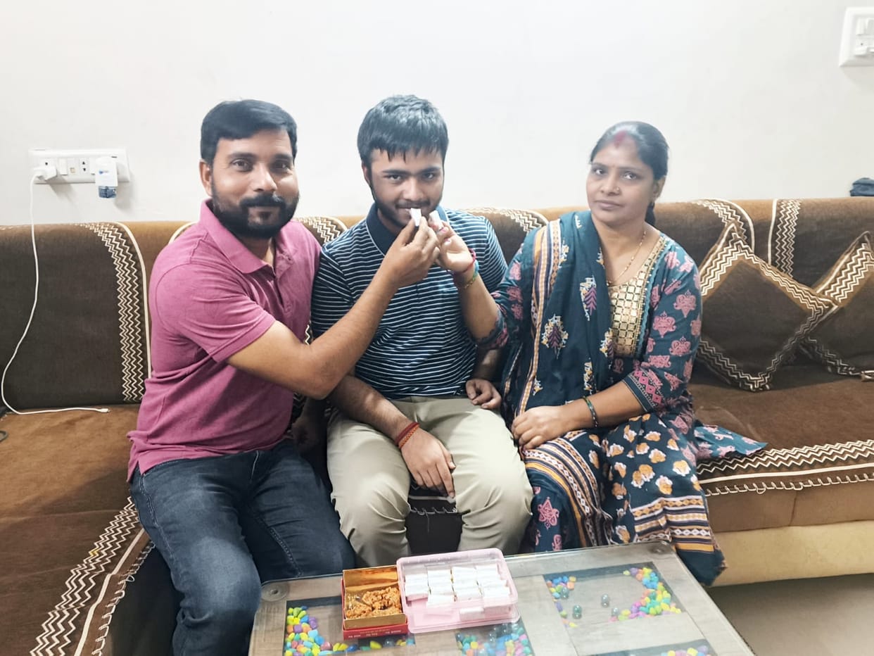 Abhinav wants to serve the poor by becoming a doctor.