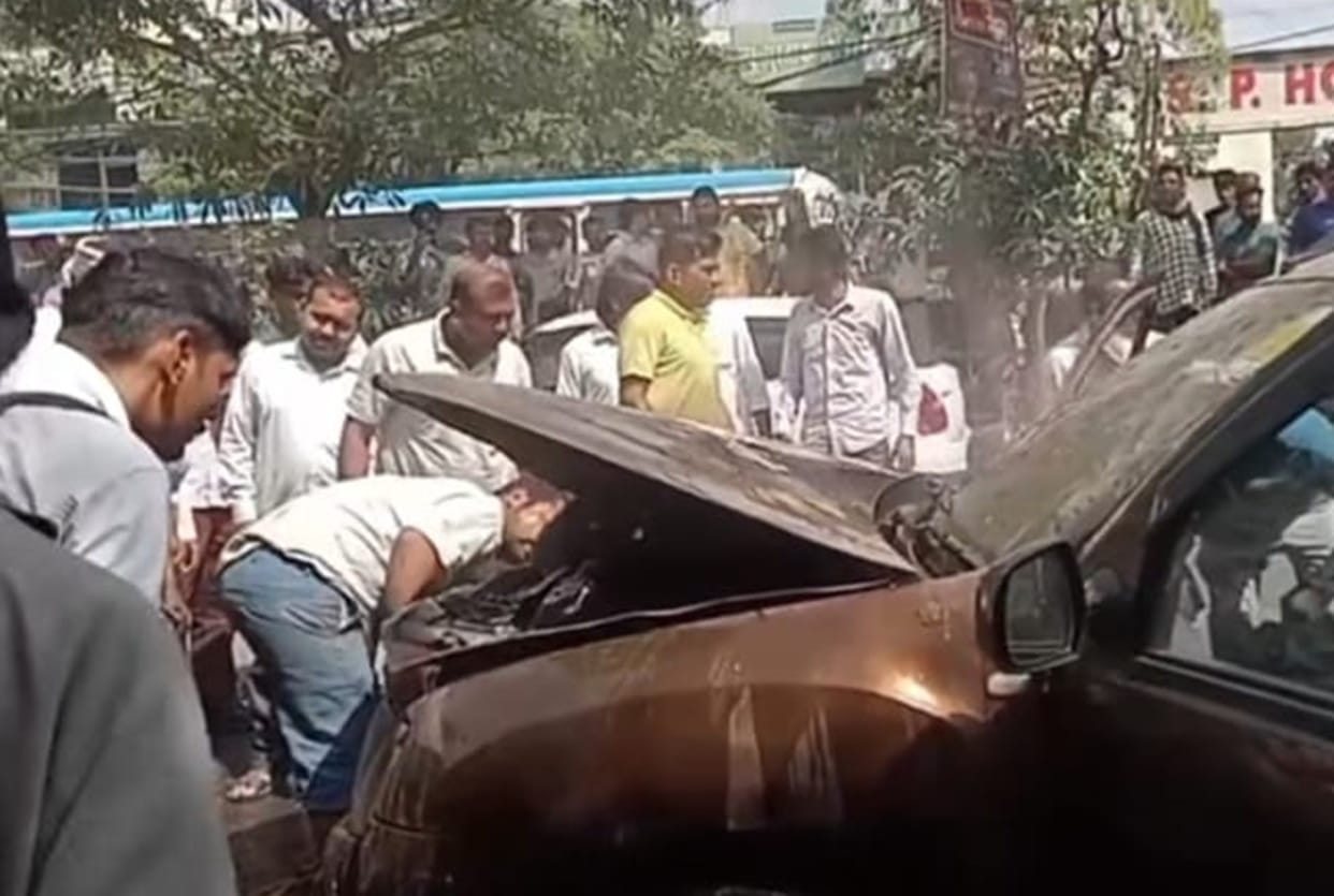 Car Catches Fire While Moving; Locals Extinguish It