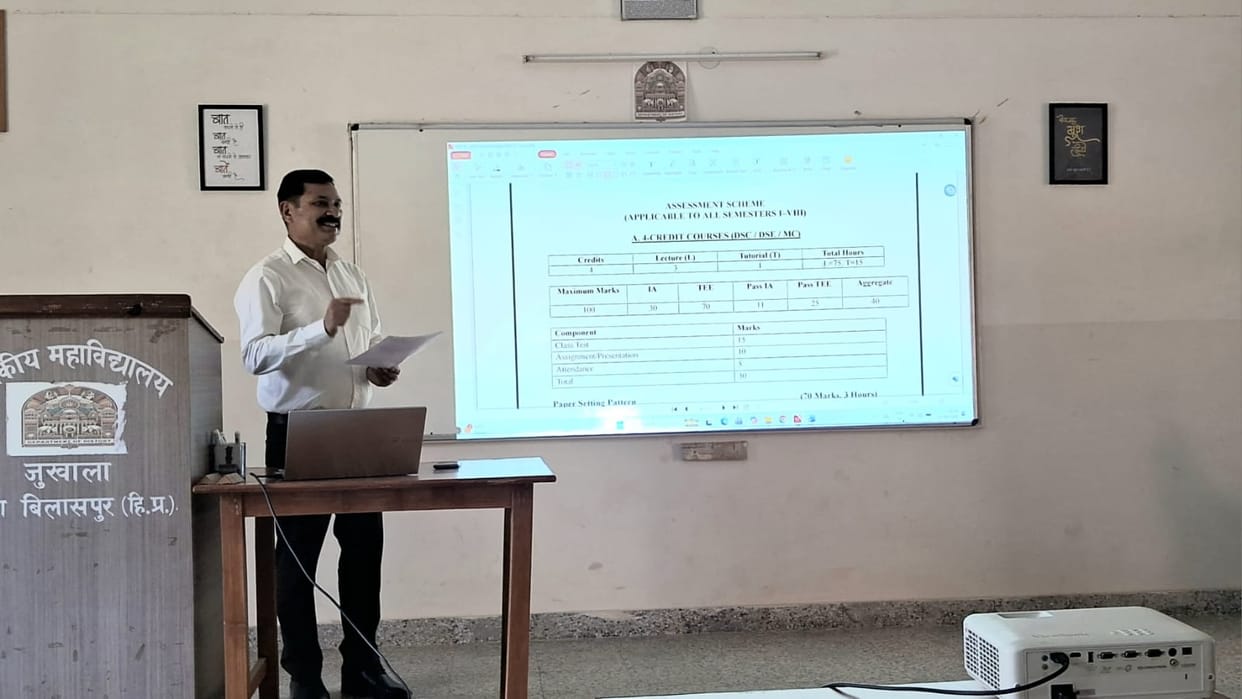 Teachers were explained the HPU framework and the structure of the new curriculum.