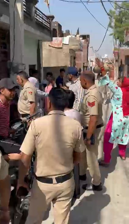 Bricks and stones fly between neighbors in Shiv Colony; woman injured