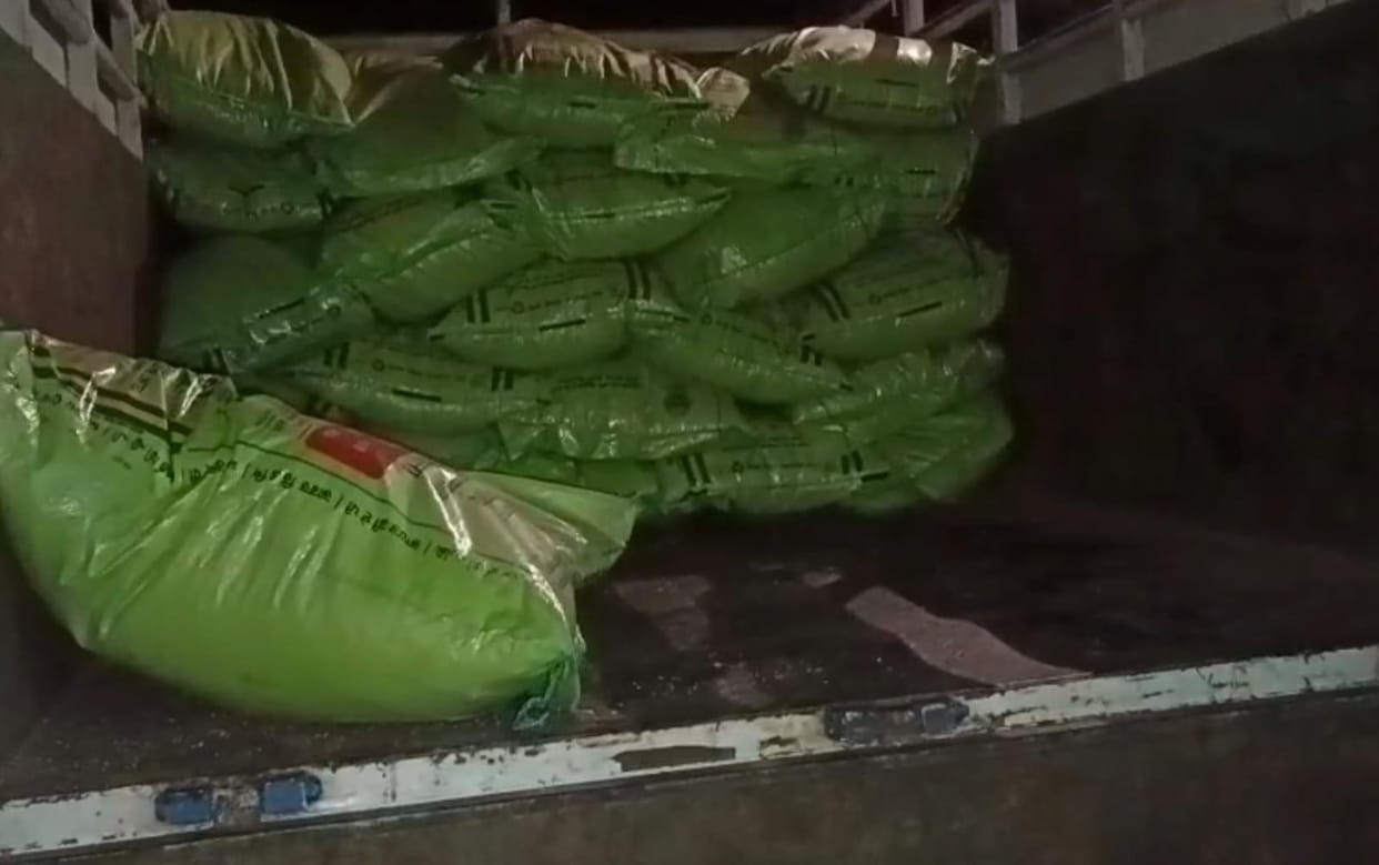 DAP Stockpiled in Warehouses, Farmers Return Empty-Handed from Cooperative Societies