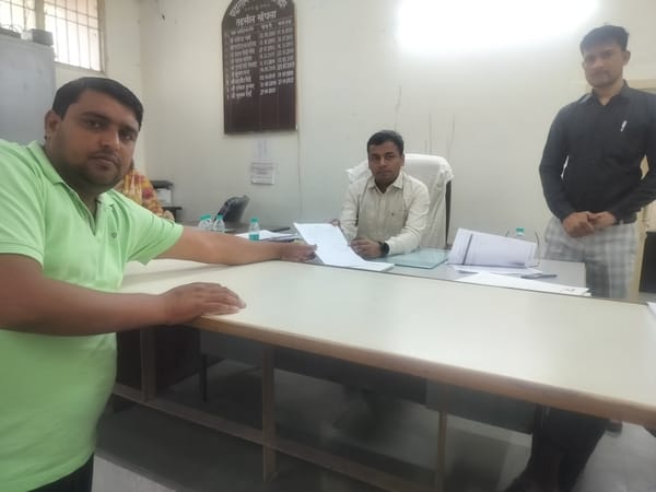 Five independents, including a former sarpanch, a property dealer and a journalist, filed nominations for the chairman's post.