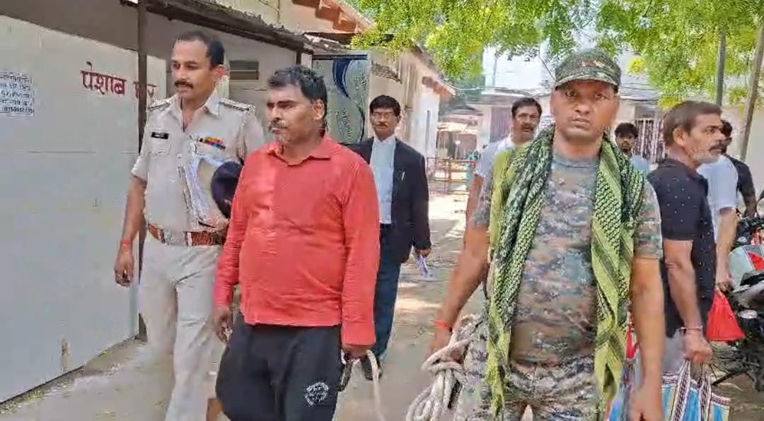 पुलिस गिरफ्त में कनीय अभियंता शिव प्रकाश कुमार