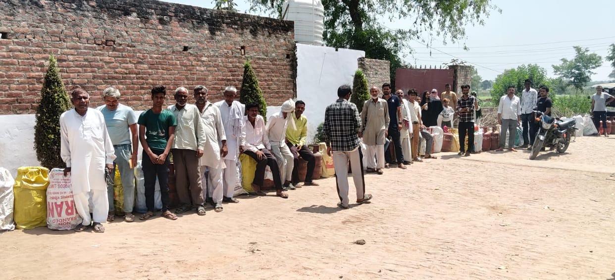 Queues have been forming at agencies and warehouses since morning for cooking gas.