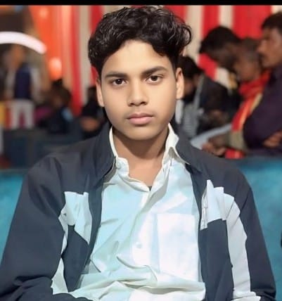 Boat capsizes in Saryu river, teenager drowns, another survives