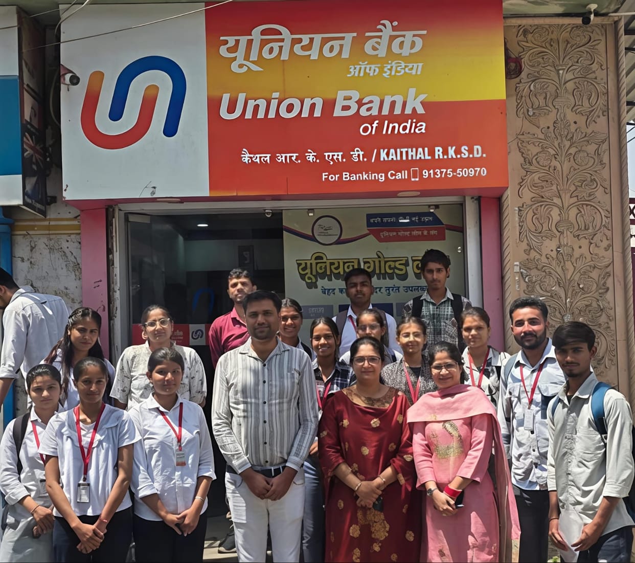 Learning about banking system during educational tour