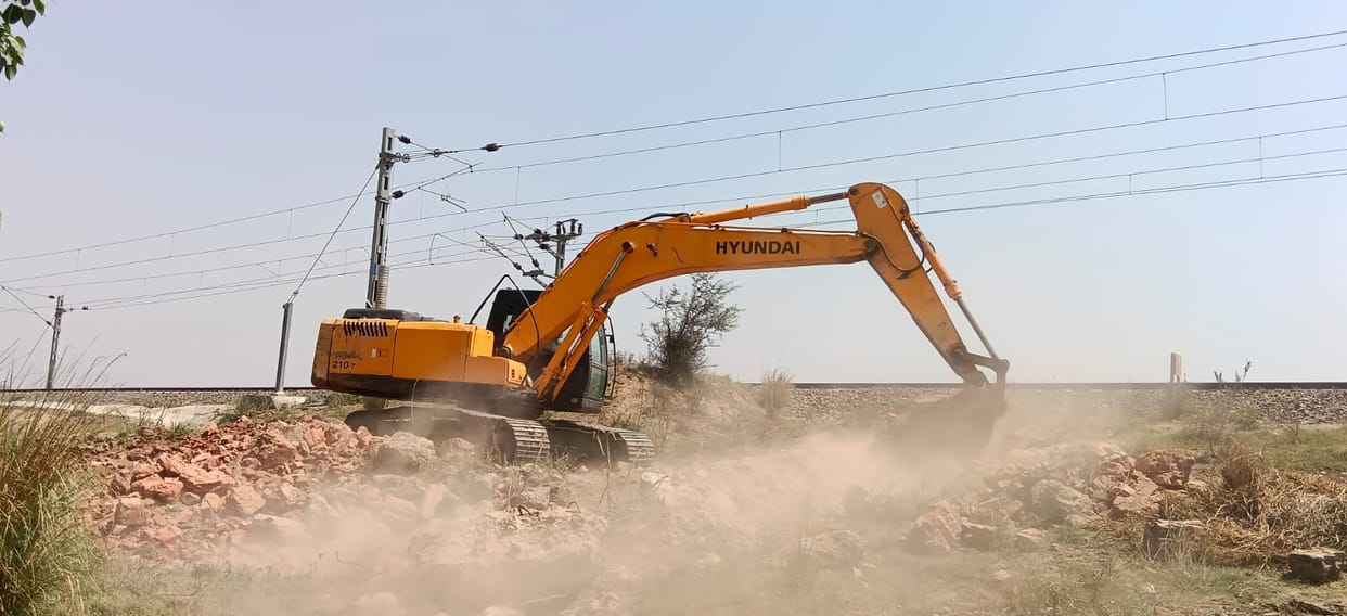 Work begins to connect Tarighat Station to the railway line
