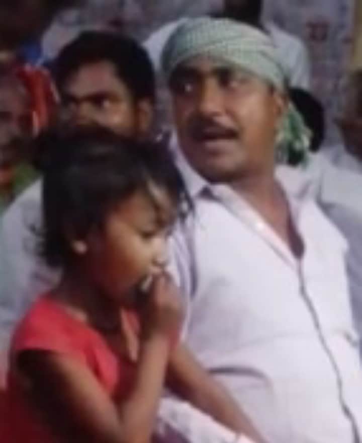 दादा के साथ पोती