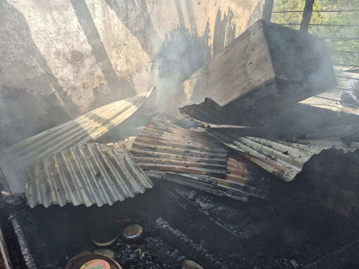 Fire broke out in a house in Gulhadi of Dharampur, goods burnt to ashes