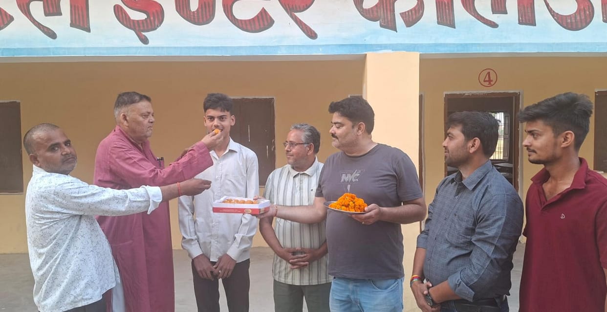 Sajal became the district topper in high school, Harikesh Sharma topped in intermediate.
