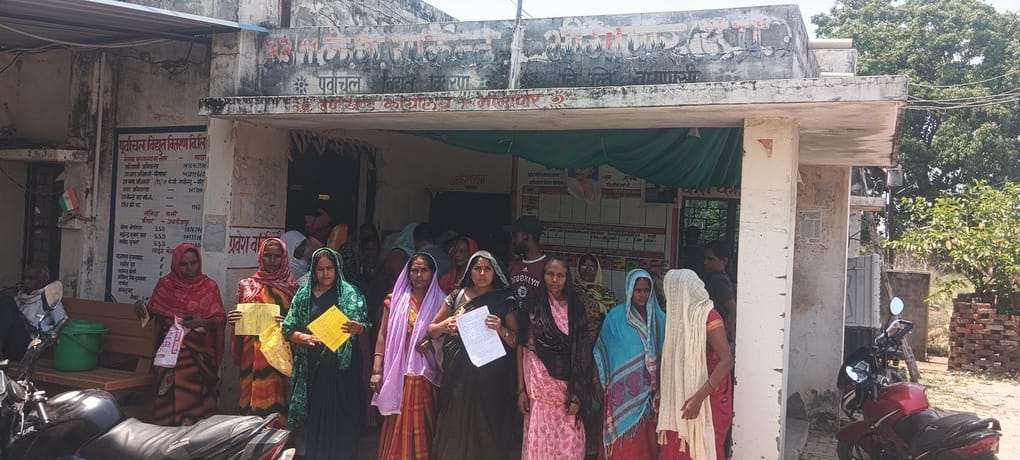 Women Hold SDO Hostage, Stage Protest at Substation
