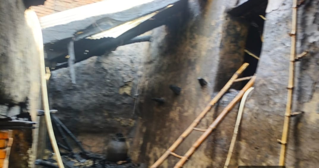Household goods worth lakhs destroyed in a house fire