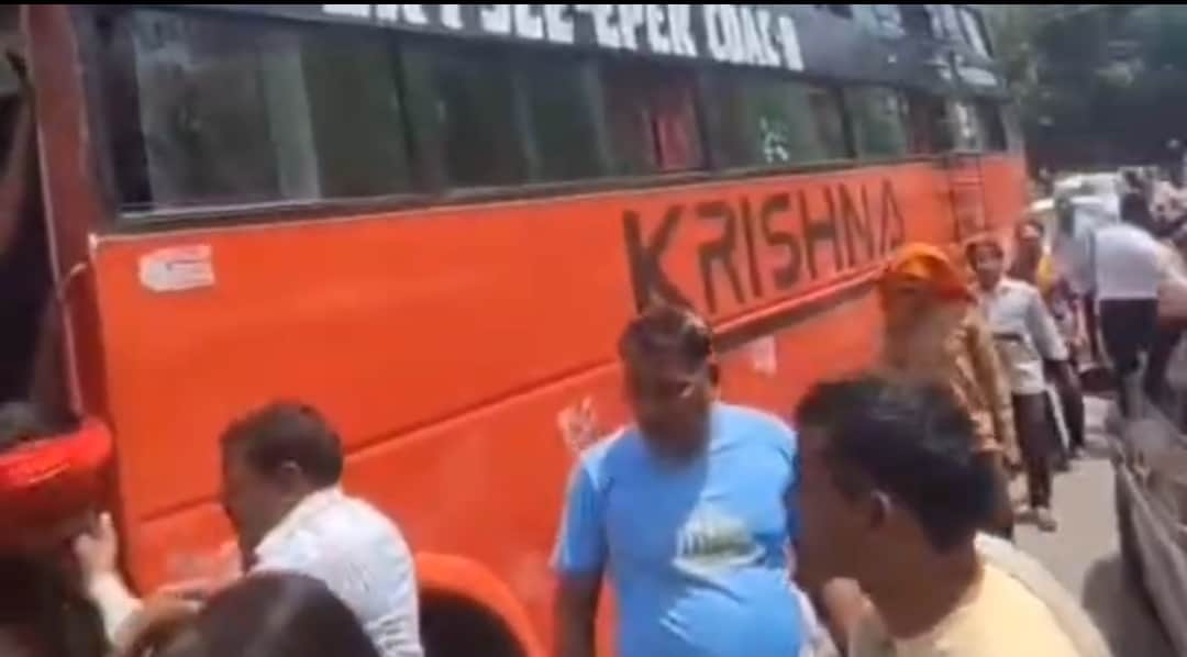 Three youths killed in a bus-bike collision in Bhind; injured youth dragged for 5km by bus