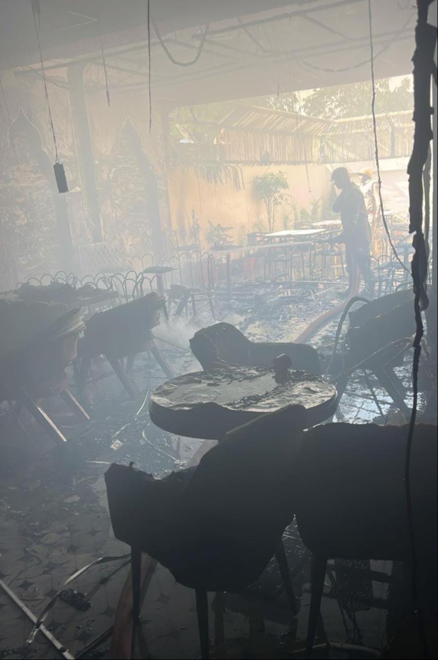 Fire broke out in Farsa restaurant, furniture and false ceiling burnt