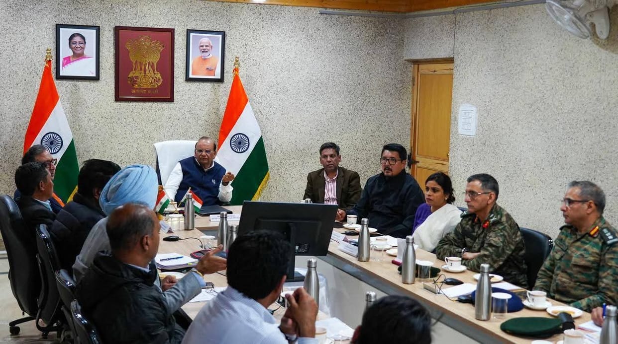 Leh, LG VK Sexsena, Held Meeting, Gave Orders