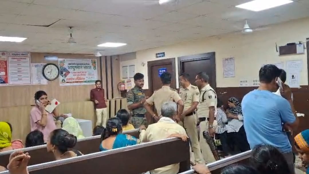 hospital raided after gst officer newborn baby dies after delivery rohtas bihar news