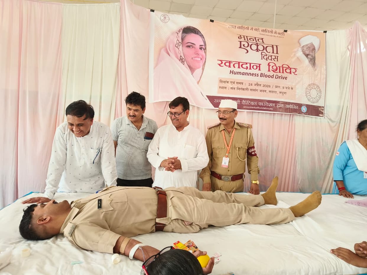 Nirankari Devotees Donate Blood