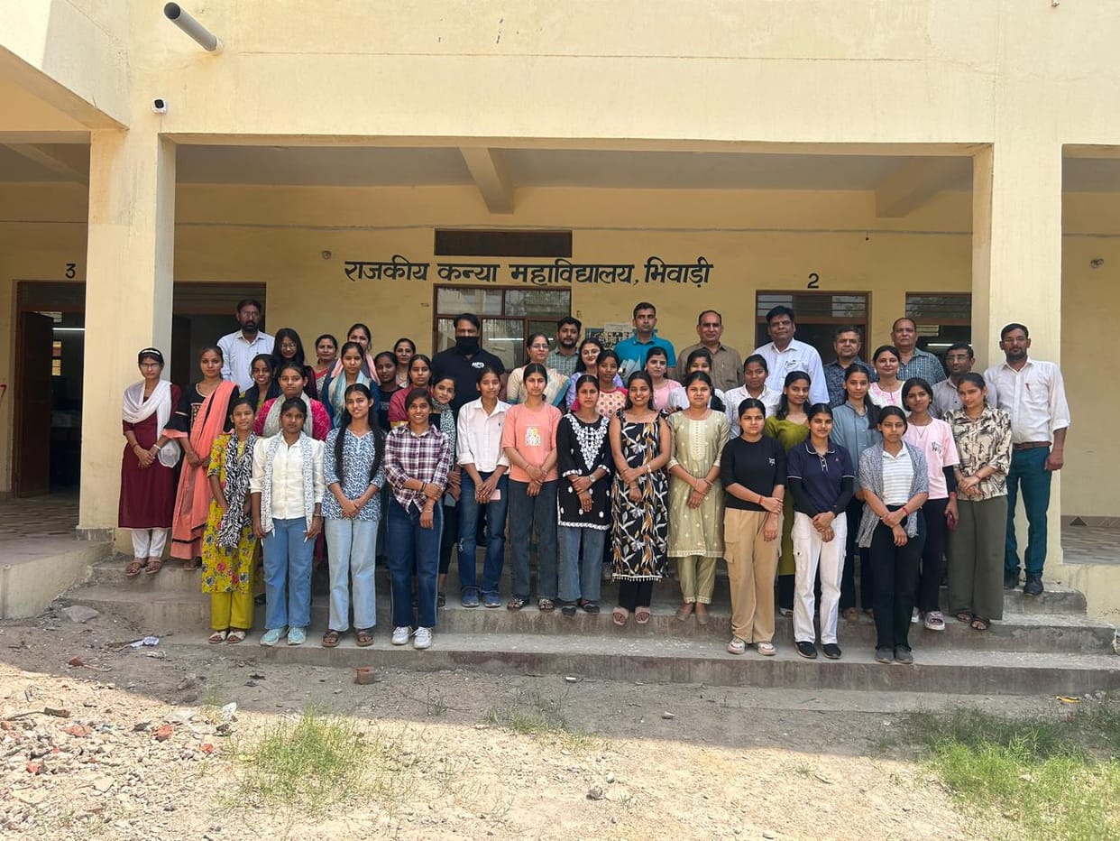 Goods worth 11 Lakhs donated to the Government Girls College