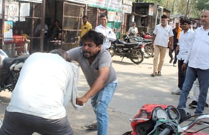 Fierce Brawl Erupts Between Two Brothers in Tehsil Sadar