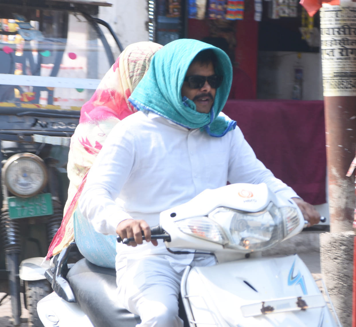 People are suffering from the heat wave