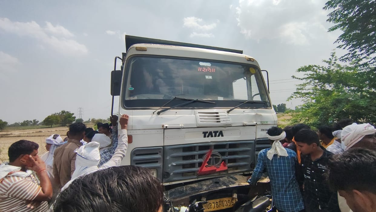 Bike rider farmer dies after being hit by a speeding dumper