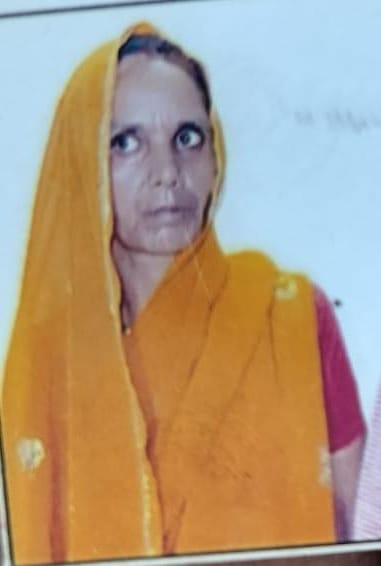 After beating his wife, the husband killed her by throwing her into a drain.