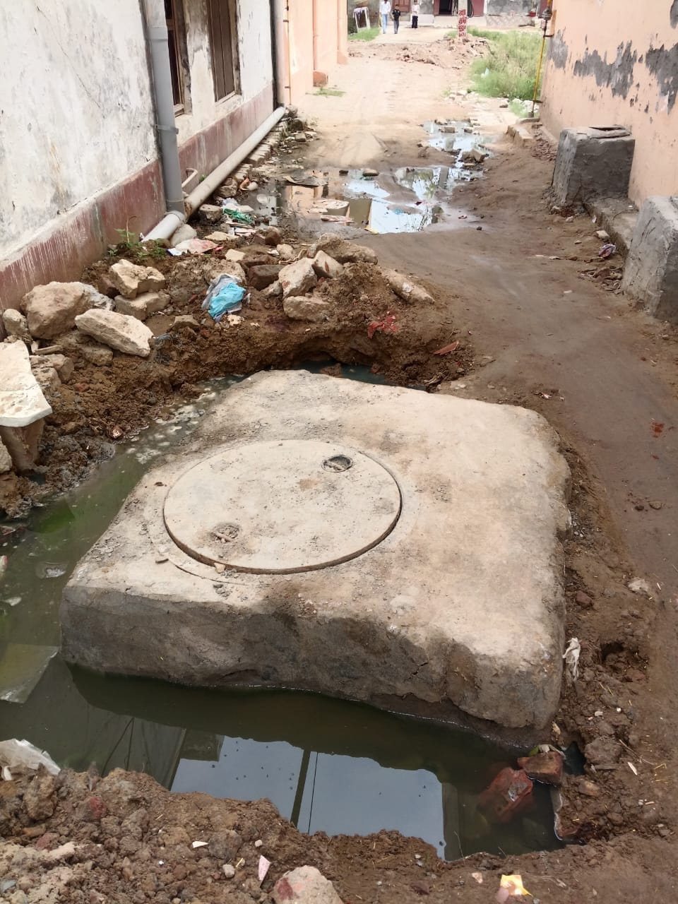 Water drainage problem in Mohan Nagar, Baba Colony and Laxman Colony