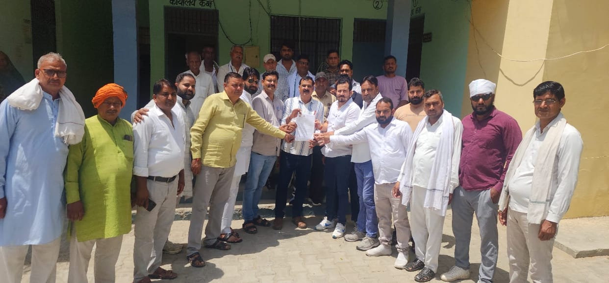 The heads submitted a memorandum demanding extension of their tenure.