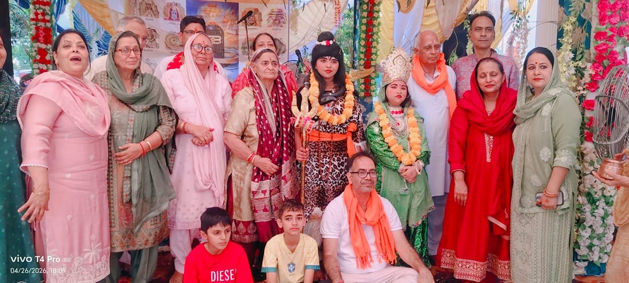 The chants of Har Har Mahadev echoed on the occasion of Shiva-Parvati marriage.