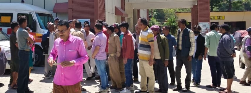 घनसाली बेलेश्वर अस्पताल में नवविवाहिता की संदिग्ध परिस्थितियों में हुई मौत की जांच कराने की मां