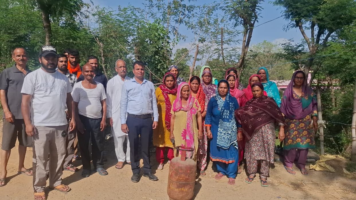 One kilometer run to get gas cylinder