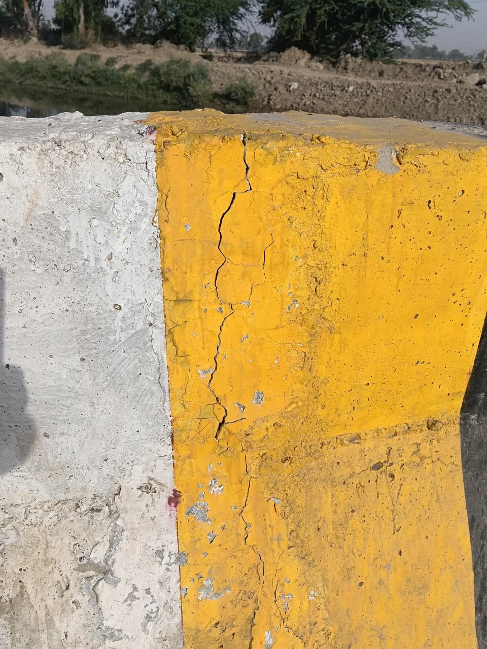 Cracks appeared in the Loharu Canal Bridge built for one crore, SDO said - the work is solid