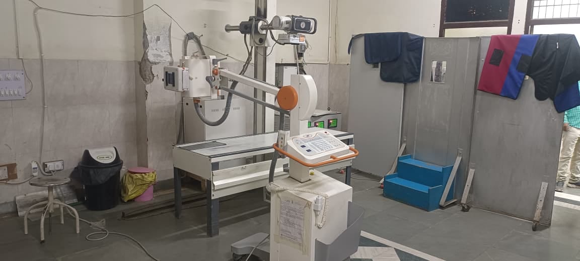 X-ray machine started overheating in the summer, the machine at the District Civil Hospital is repeatedly breaking down due to the AC being off