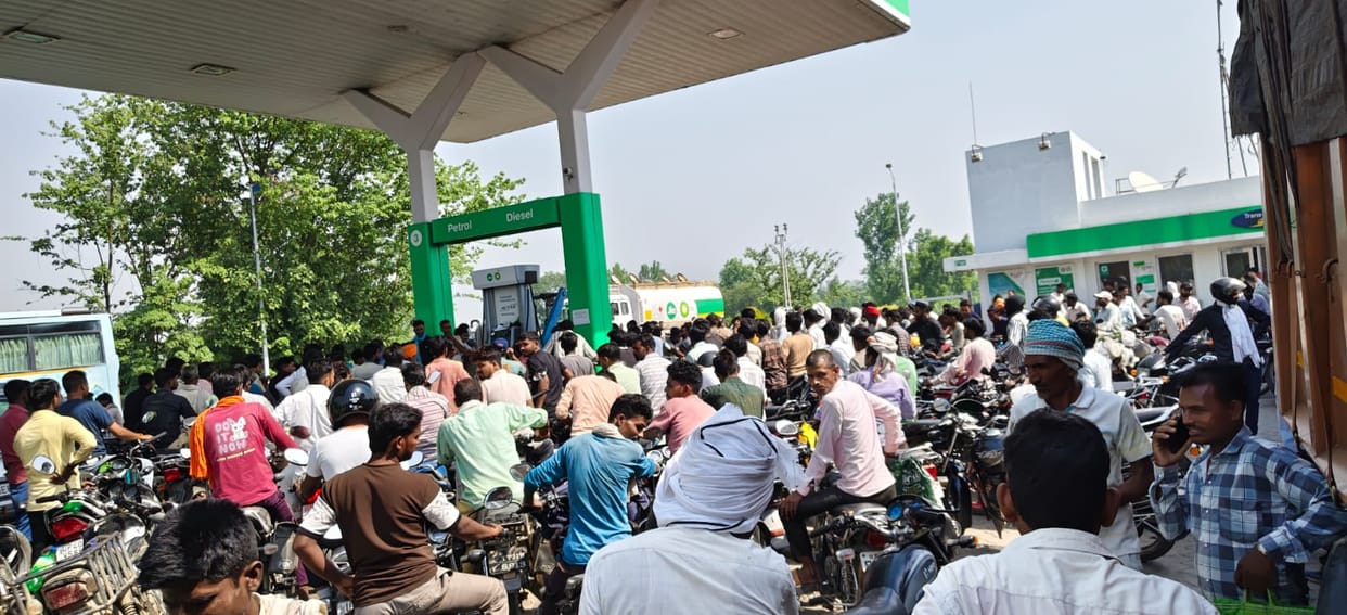 Protest against Electricity Corporation in Tikunia