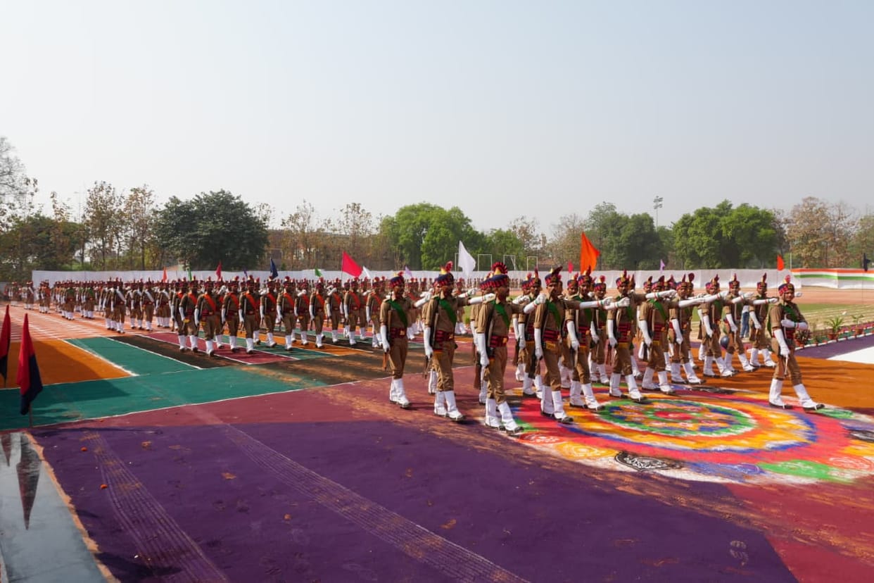 Footsteps echoed in the passing out parade, 690 constables ready for service