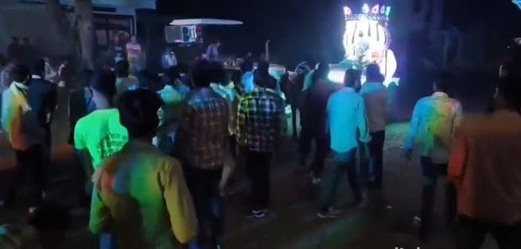 Guna News: साइड नहीं मिलने पर बरातियों पर चढ़ाया ट्रैक्टर, दूल्हे ने कूदकर बचाई जान; आरोपी गिरफ्तार