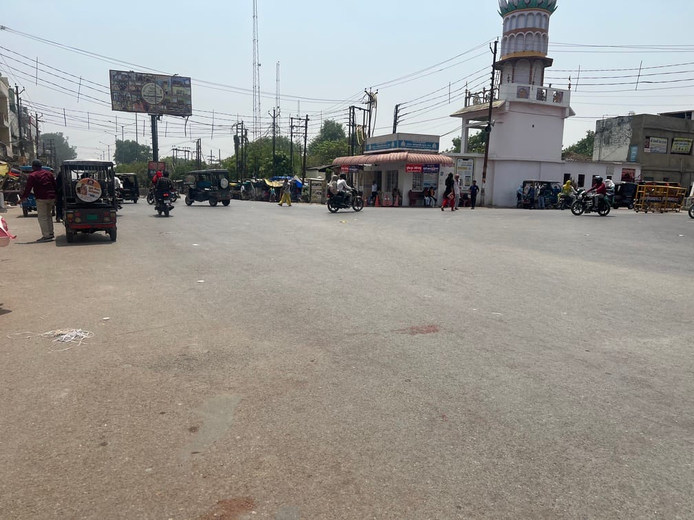 Rajasthan's hot winds have increased the heat, with temperatures crossing 41 for four days.