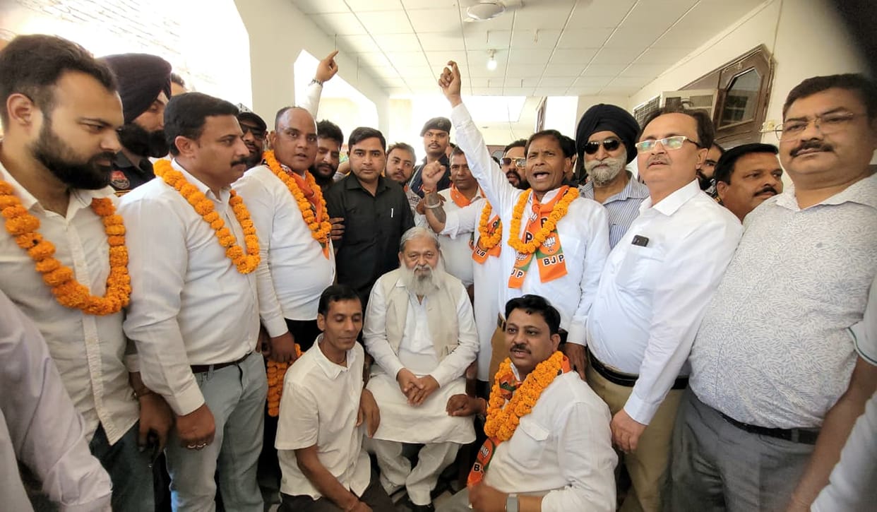 Youth met Vij to the beat of drums.