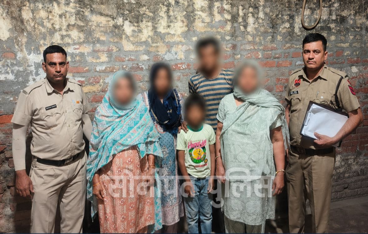 Police promptly handed over the missing child to his family