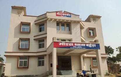 Girlfriend arrived wedding with Police Groom absconded police stopped second wedding Bihar