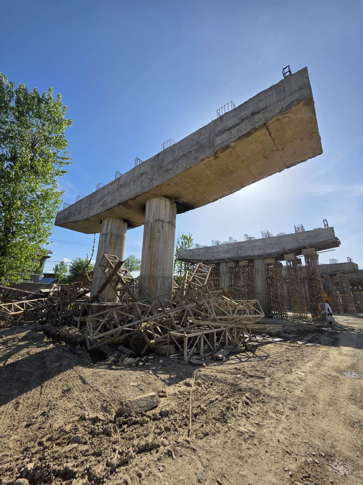 Srinagar, Delina Kanispora, Flyover, Work Delayed