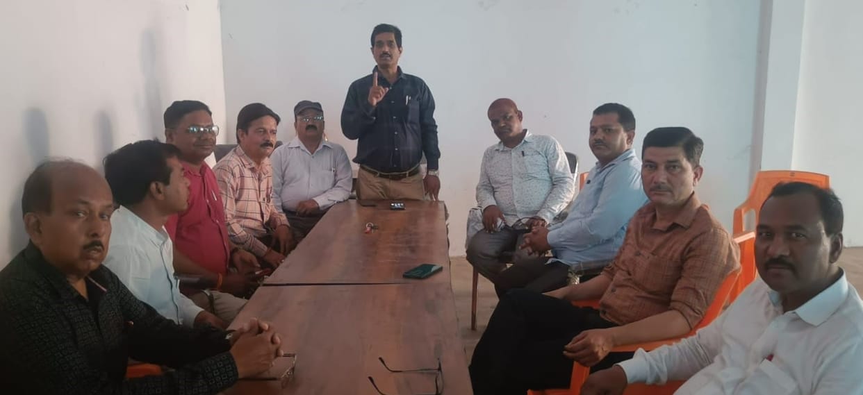Teachers' Association to Burn Effigy of Corruption on the 28th