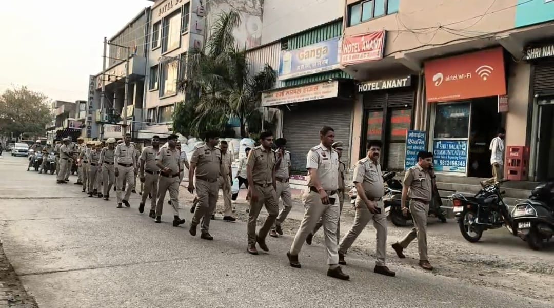 Police took out a flag march for the elections.